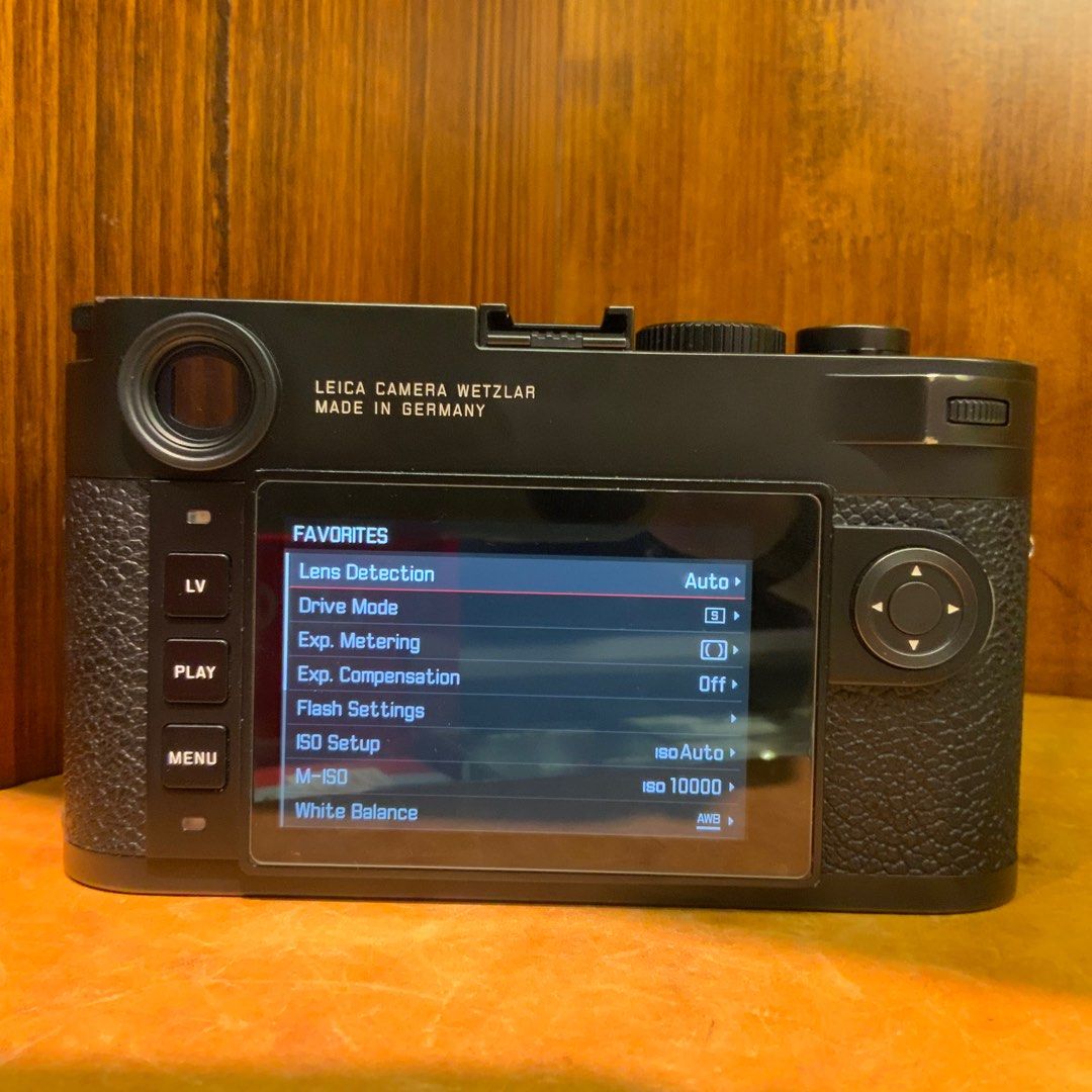 Leica M10